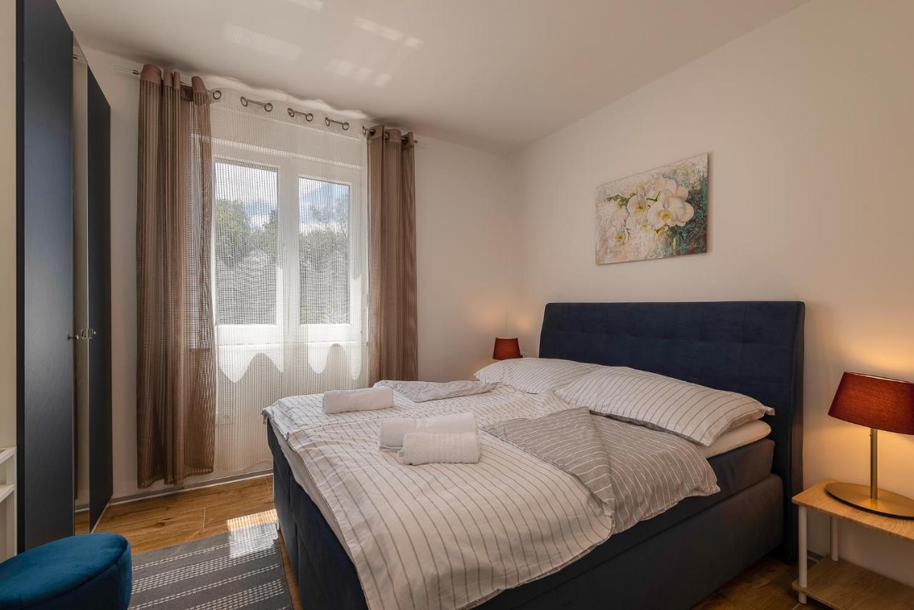 Villa Relax Home Sun Umag Buitenkant foto