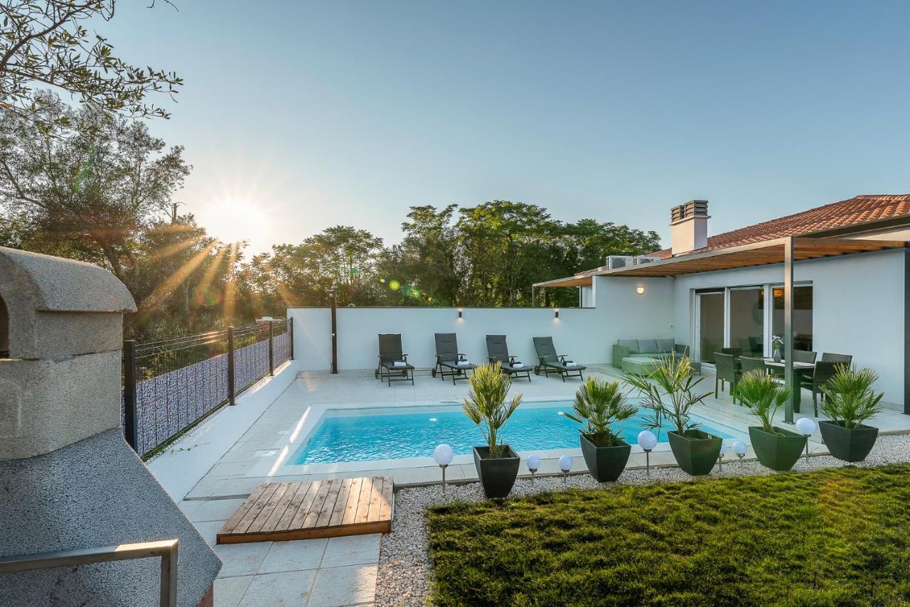 Villa Relax Home Sun Umag Buitenkant foto