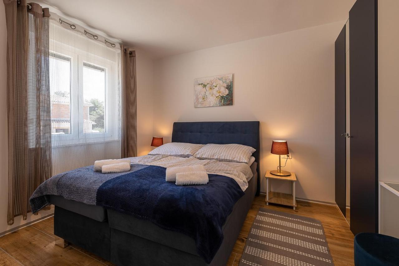 Villa Relax Home Sun Umag Buitenkant foto