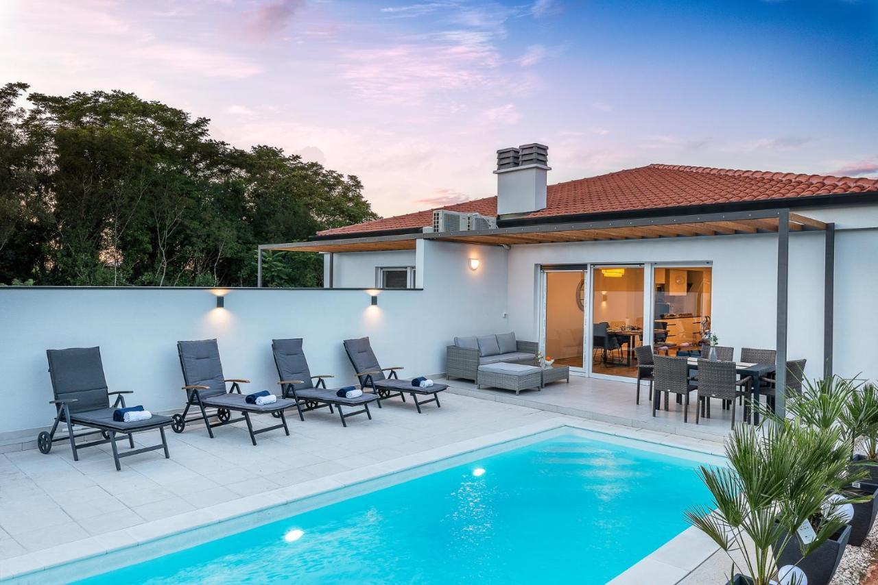 Villa Relax Home Sun Umag Buitenkant foto